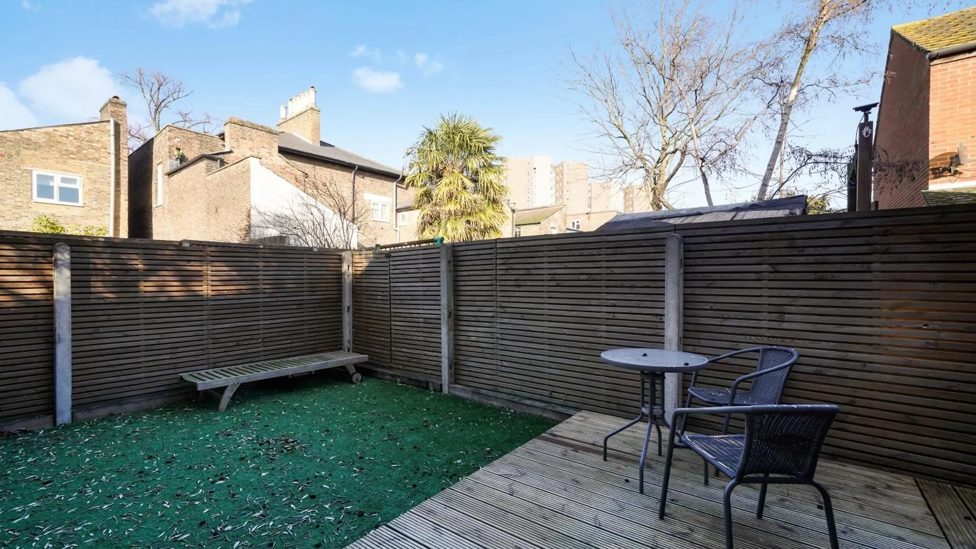 Holiday home 40 Percent Off! - Delightful Abode In London - Garden Villa